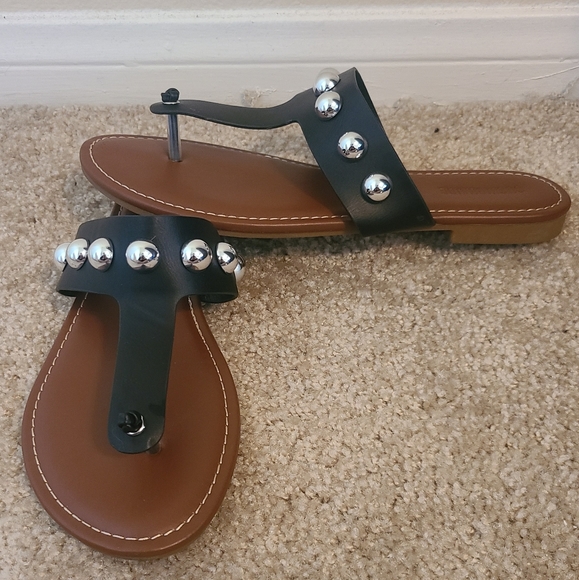 Sandals - Picture 2 of 2